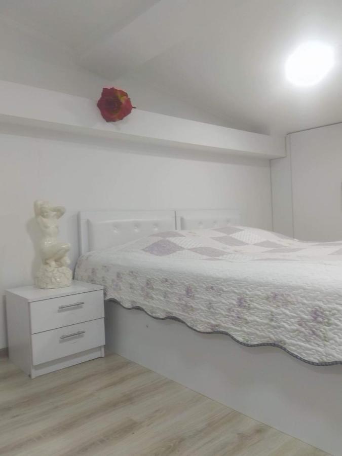 4 Chocolate Apartments In Old 第比利斯 外观 照片